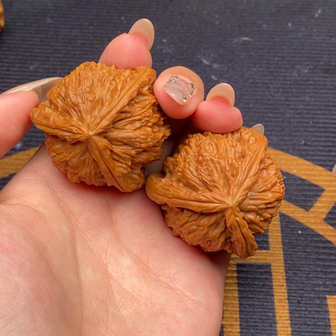 ****️吊坠文玩核桃白狮子