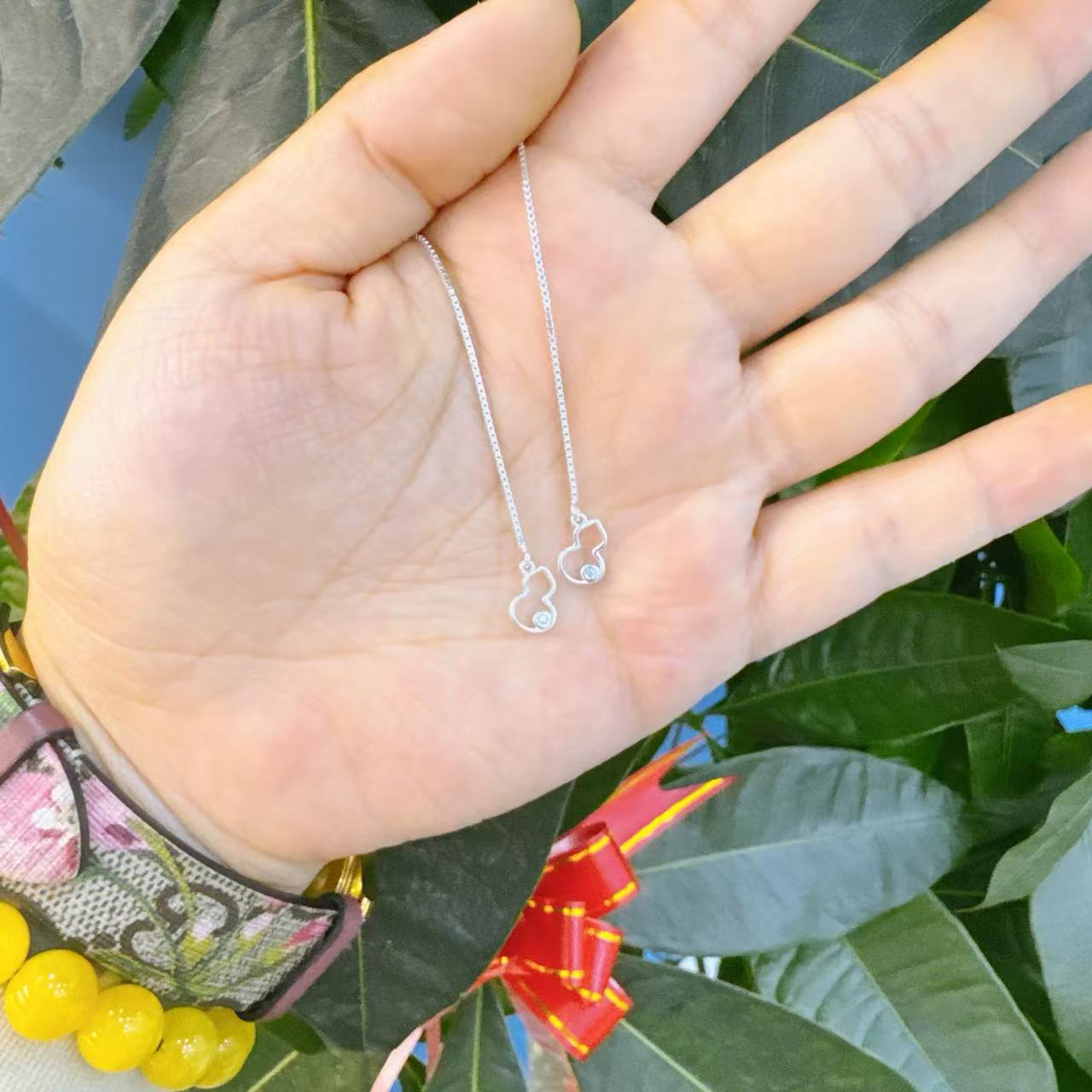 足银玻璃耳饰 2404070038 ZJ 足银葫芦耳线 （多样性发其一）