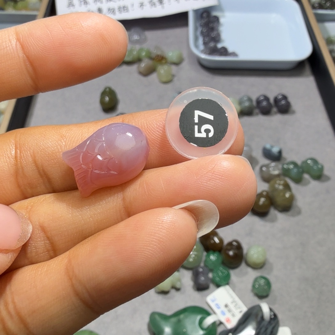 和田玉未镶嵌珠宝奇石