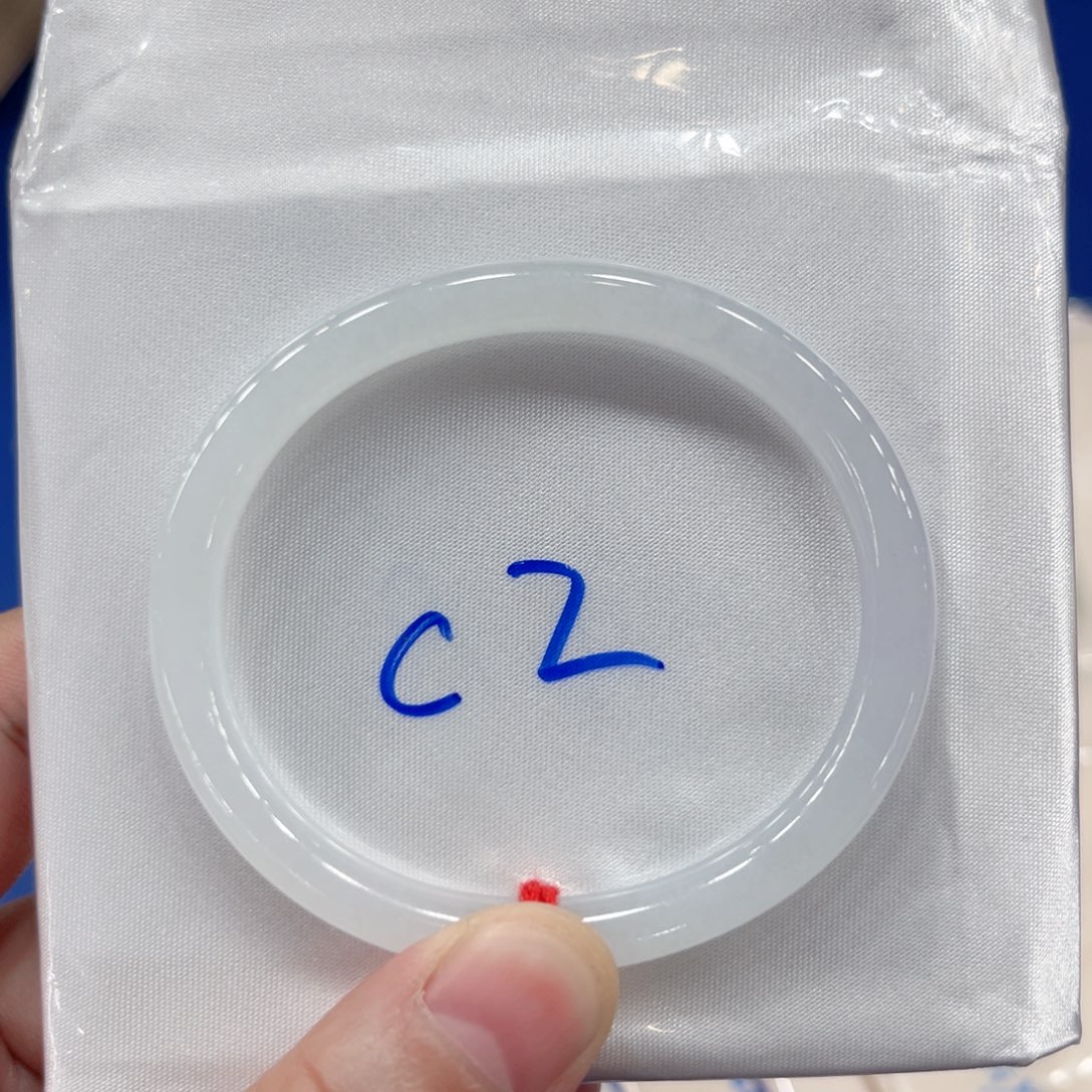 未镶嵌手镯翡翠52贵