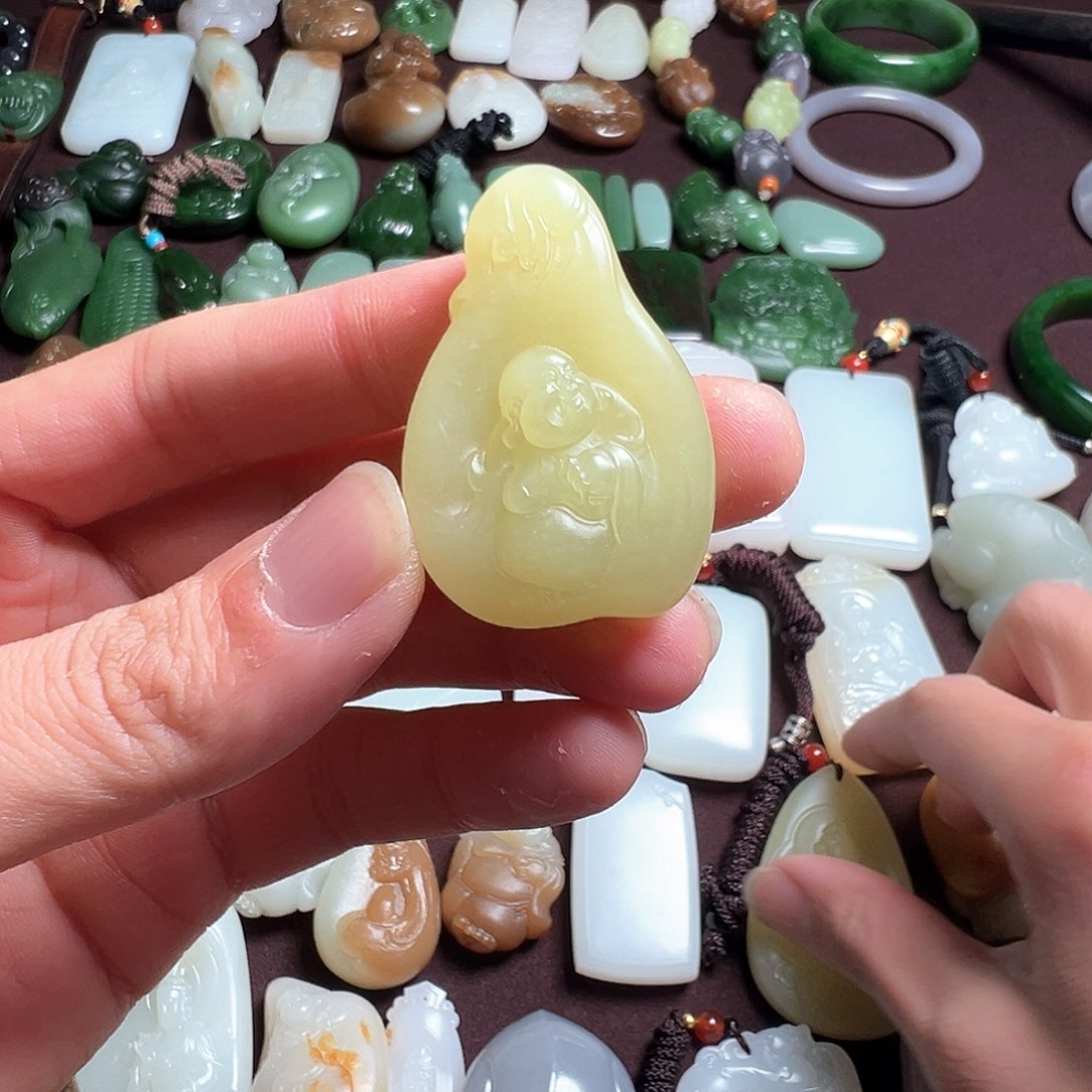 和田玉挂件未镶嵌