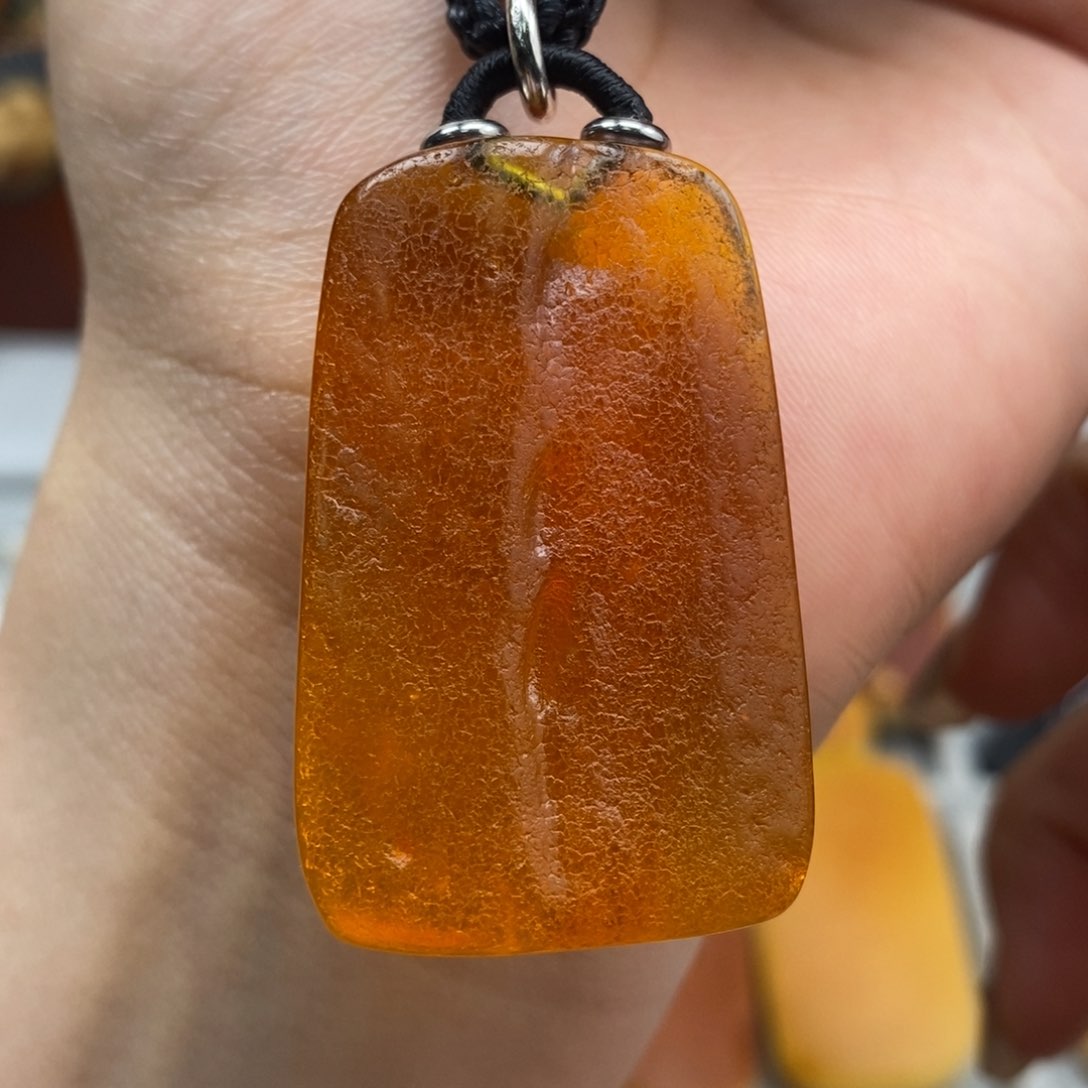 未镶嵌琥珀吊坠(赠链)