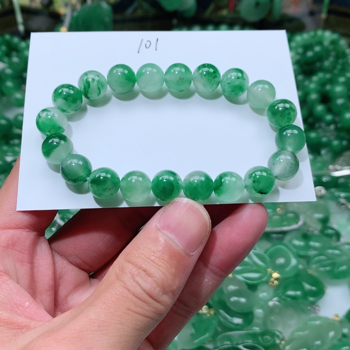 石英质玉颈饰未镶嵌