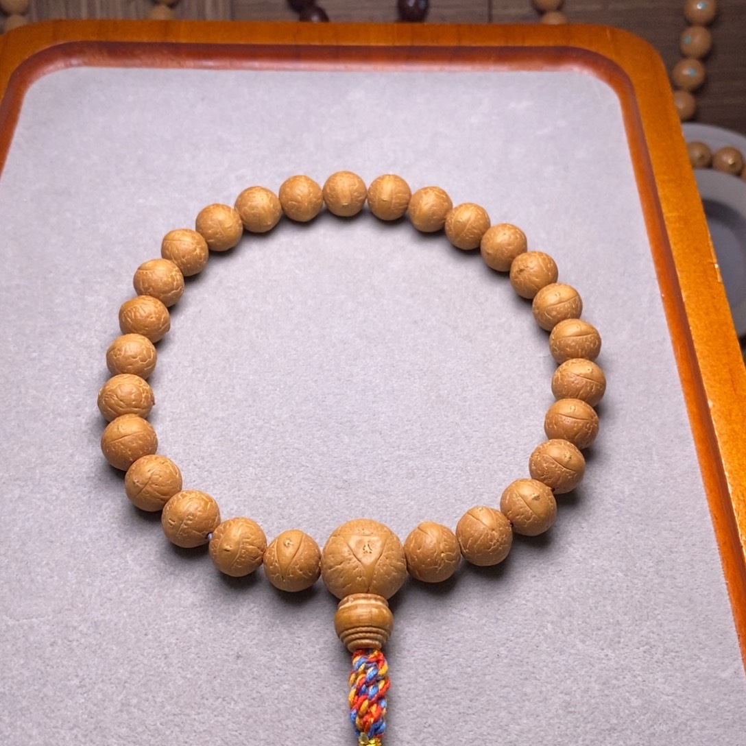 凤眼菩提吊坠11.5素手持