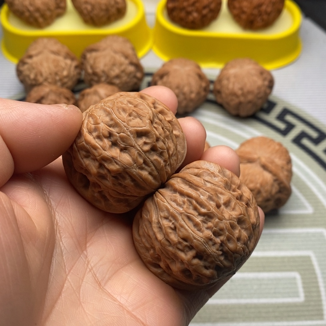 文玩核桃吊坠铁锤妹妹40.5