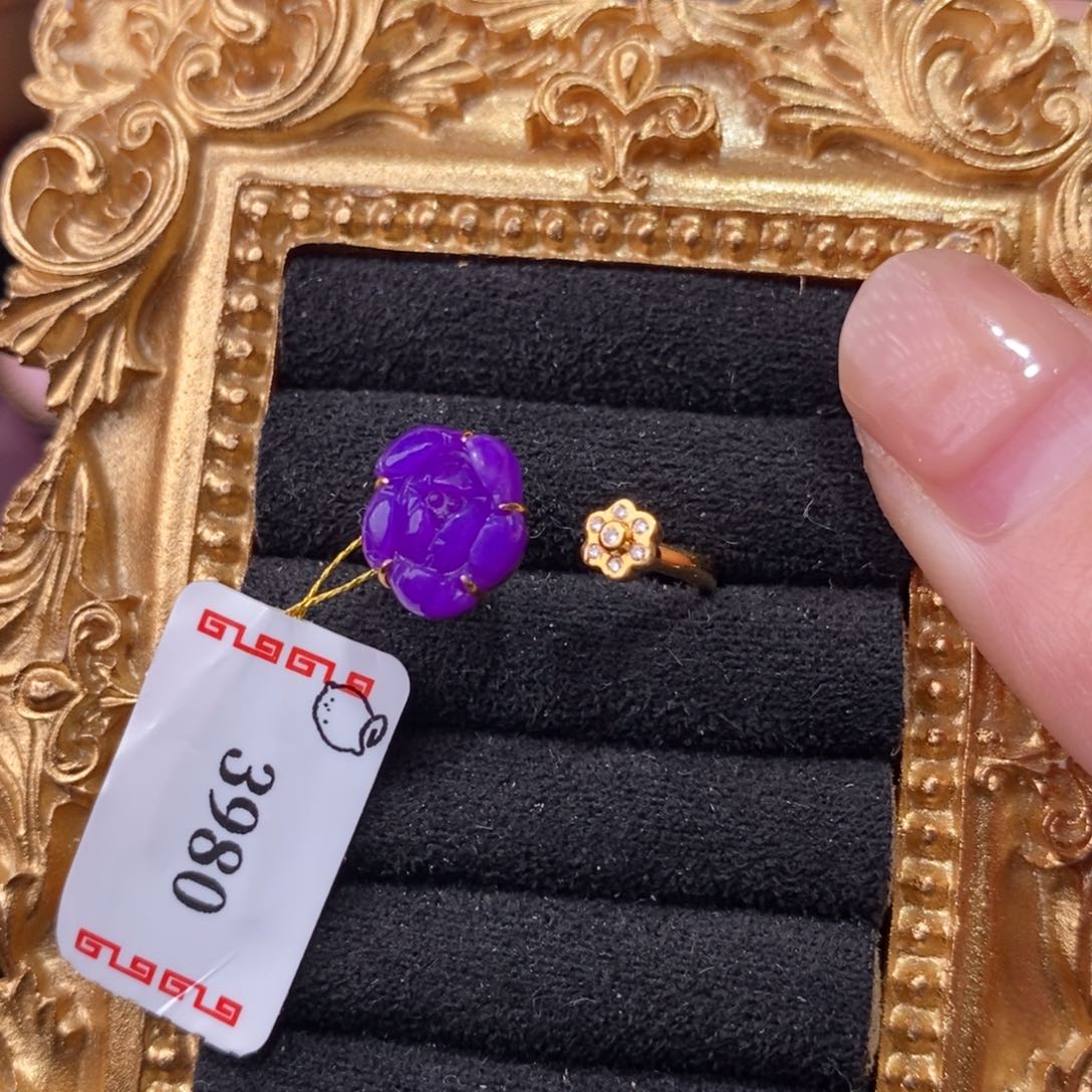 苏纪石（舒俱来）18K金镶嵌戒指