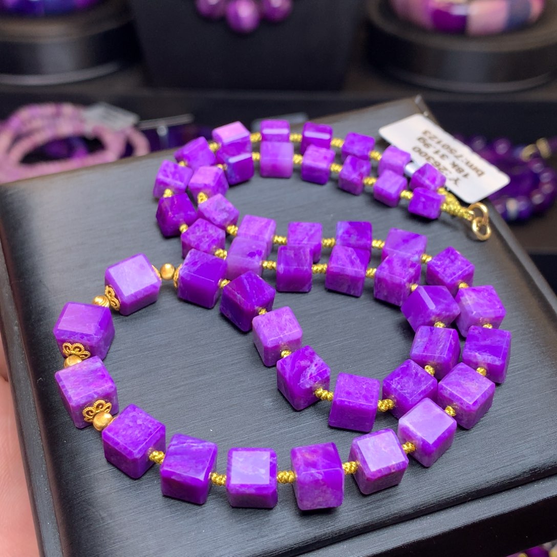 苏纪石（舒俱来）项链18K金镶嵌