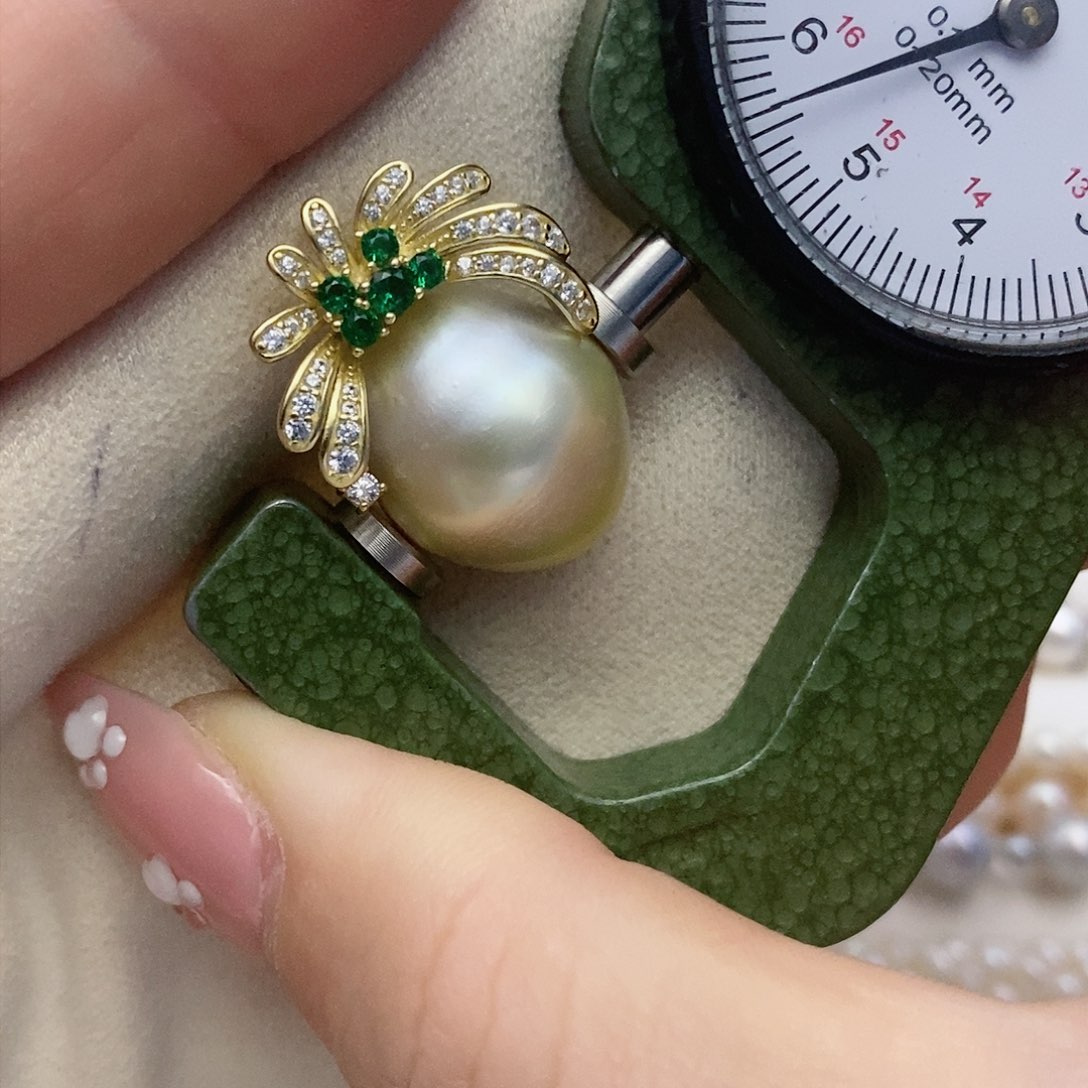 【闪购商品】银S925镶嵌海水珍珠颈饰