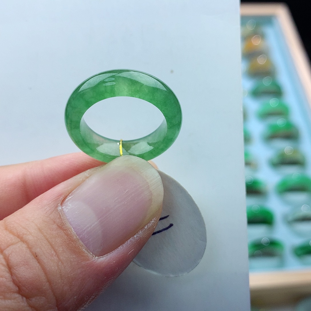 翡翠戒指未镶嵌11号