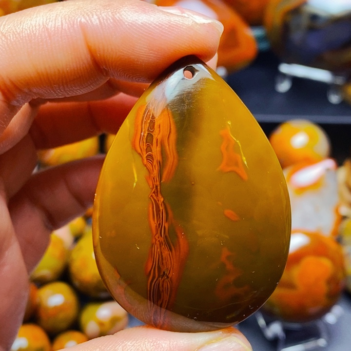 玛瑙/玉髓颈饰未镶嵌