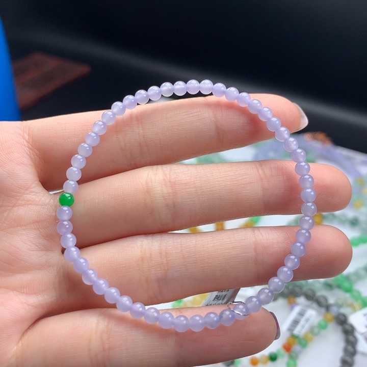 翡翠手镯未镶嵌卡