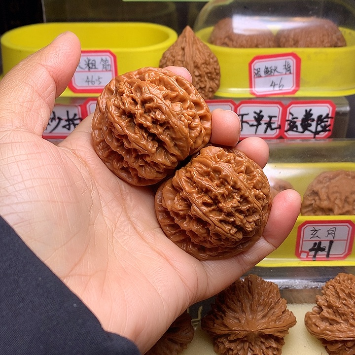 吊坠文玩核桃欲****酒大粗筋