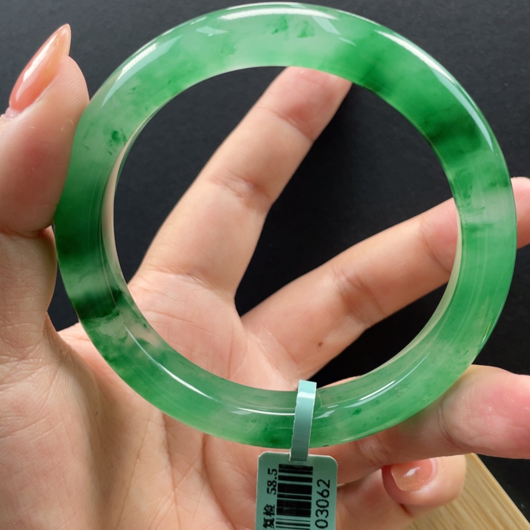 石英质玉手镯未镶嵌自**乐59