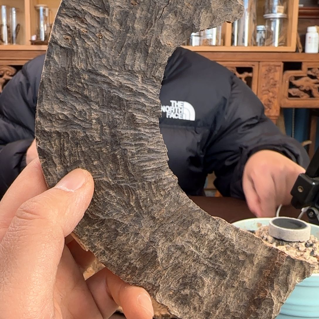 沉香摆件香港沉香铁头料26.8克