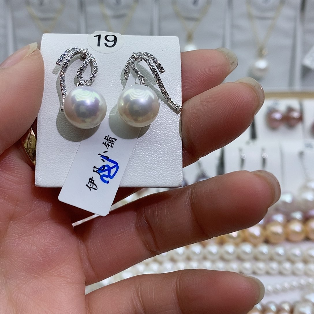 淡水珍珠吊坠(赠链)银S925镶嵌✨****✨