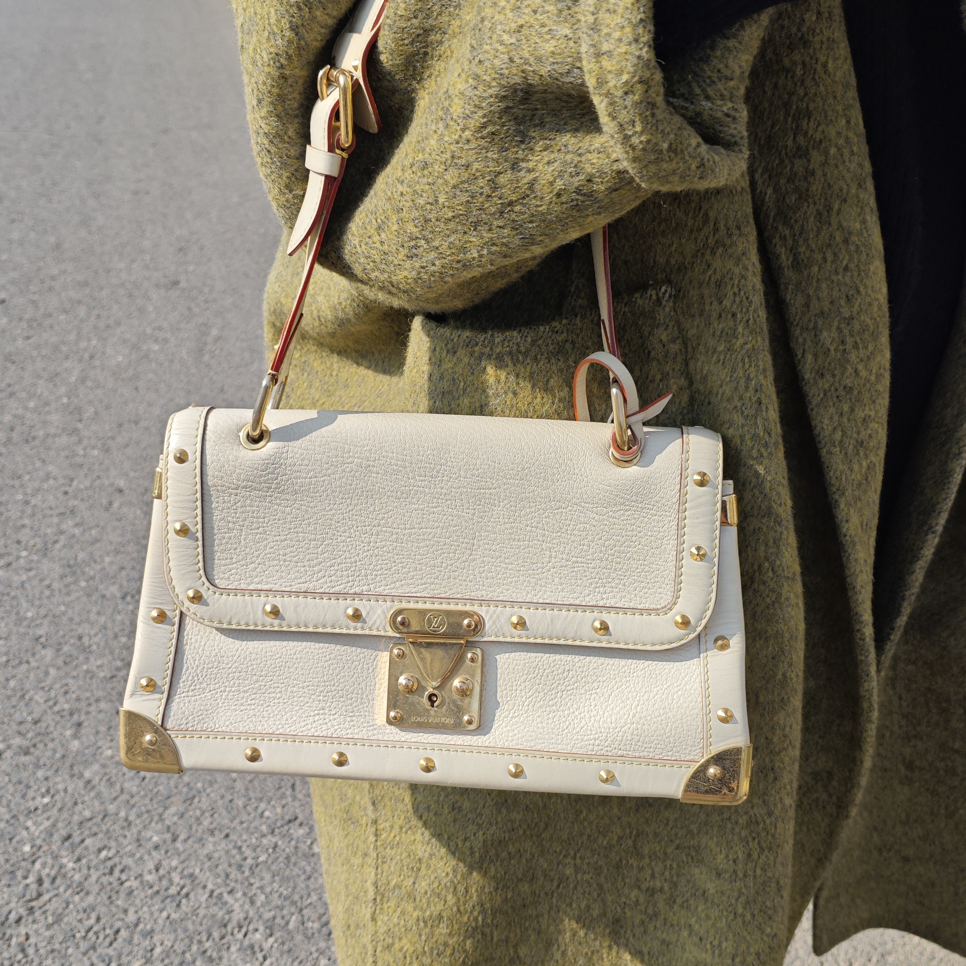 95新 LouisVuitton/路易威登 Lv苏哈里白色羊羊单肩包