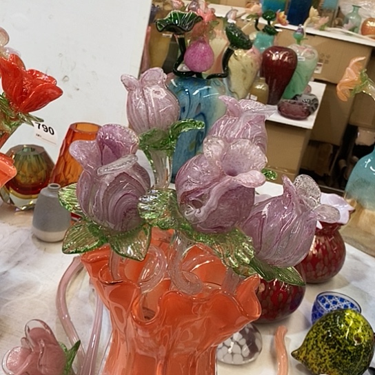 琉璃花瓶高45厘米宽6厘米