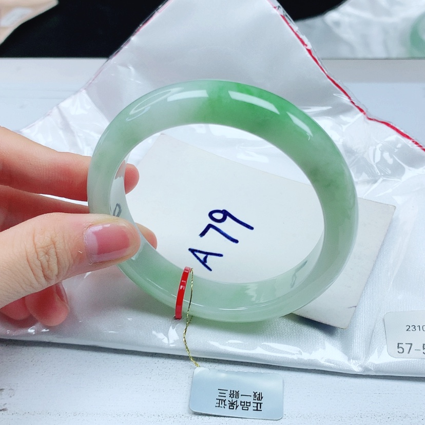 【闪购商品】翡翠手镯未镶嵌天然缅甸a货手镯57
