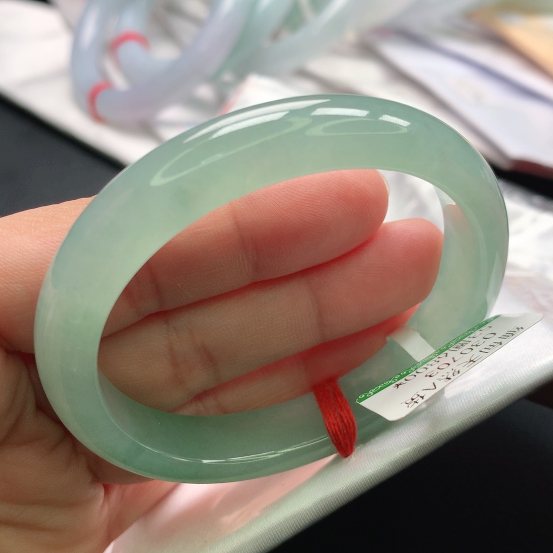 翡翠未镶嵌手镯贵妃53.5