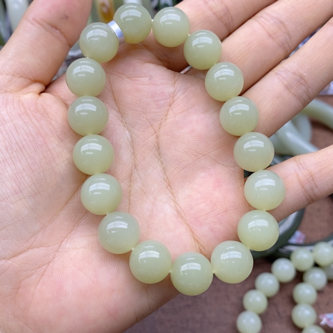 清****手串未镶嵌和田玉卡12