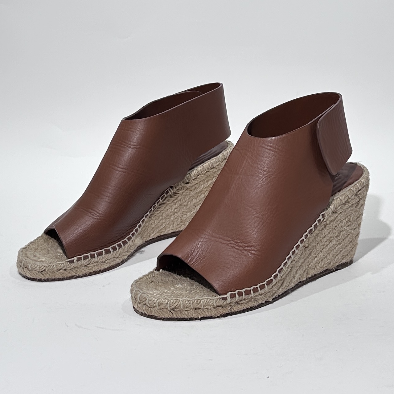 95新 Celine/思琳 38码 棕色时尚坡跟凉鞋/WXC01548