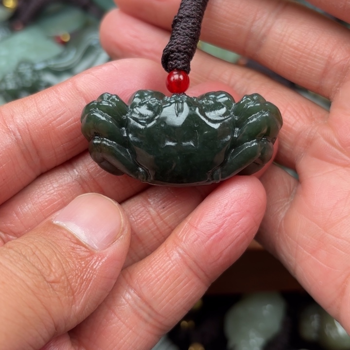 和田玉吊坠未镶嵌