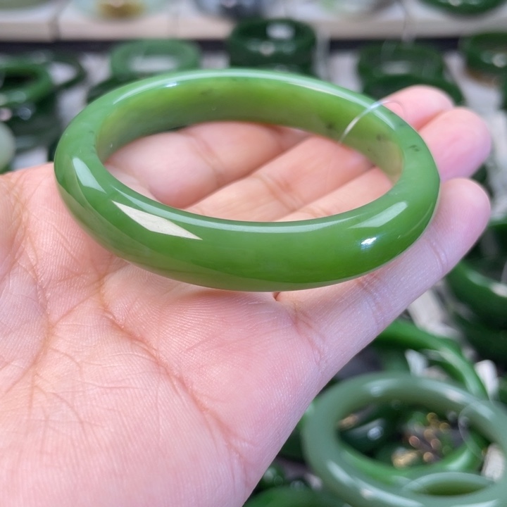 和田玉（碧玉）手镯未镶嵌