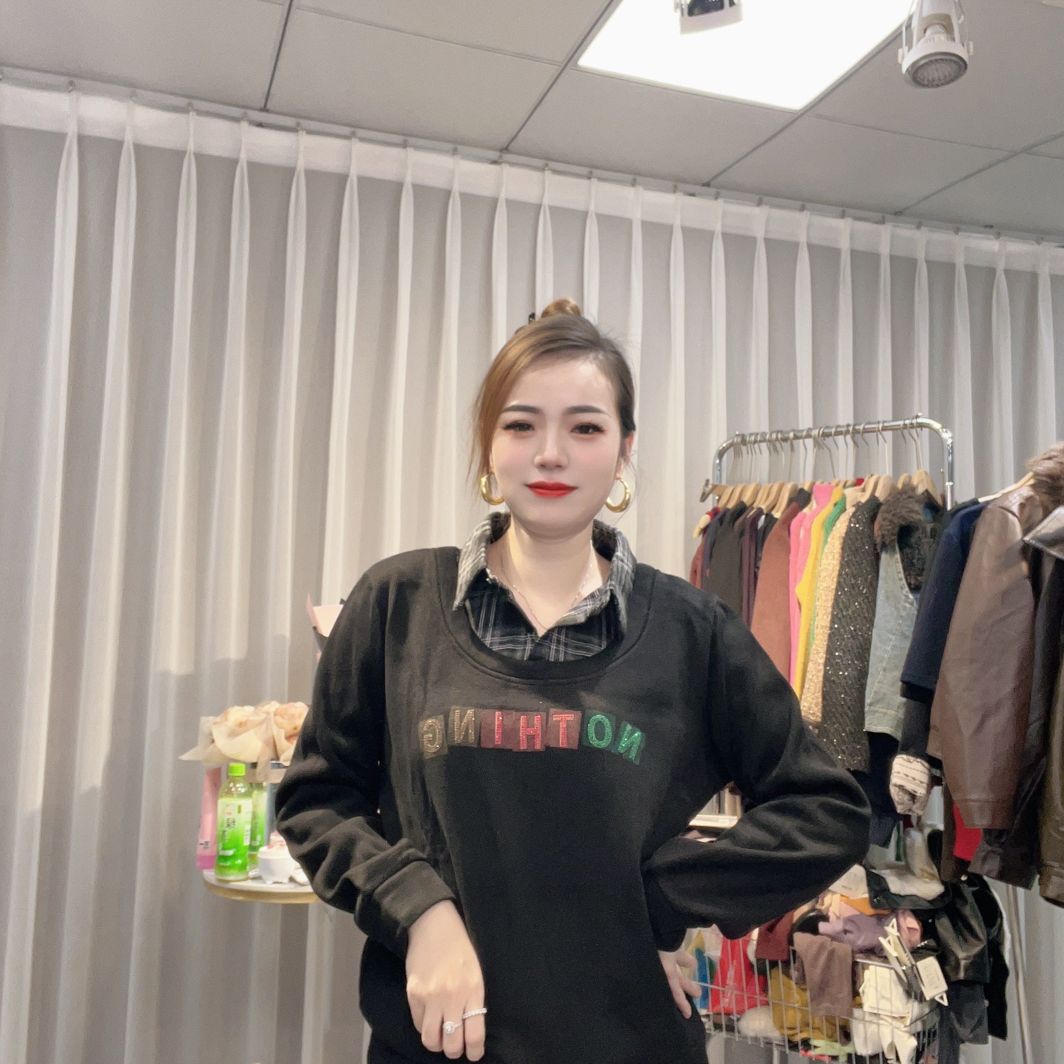 大美小美 秋冬新款德绒长袖拼接字母宽松显瘦百搭卫衣