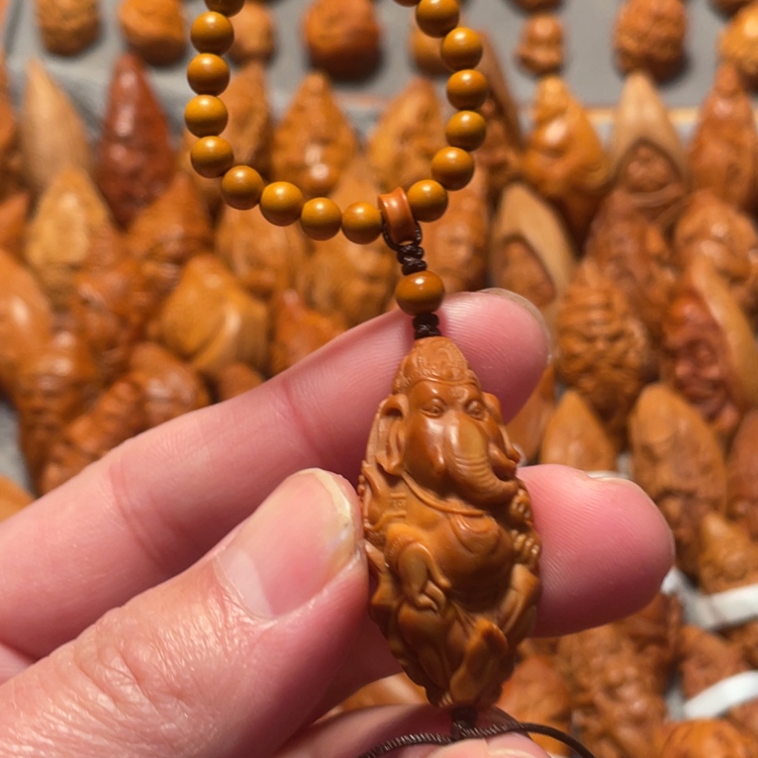 上***水手串/手链橄榄核妙女象