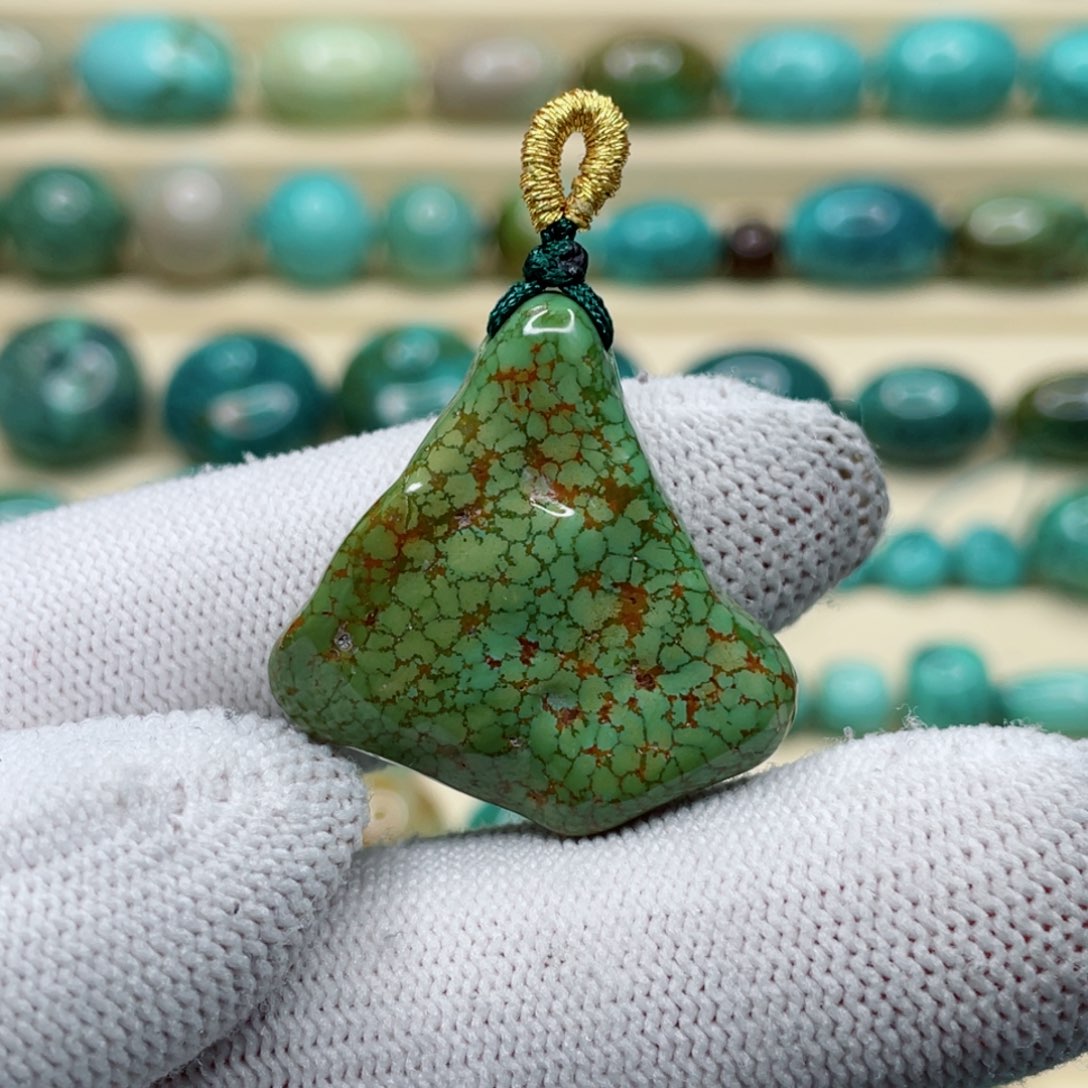 未镶嵌绿松石珠宝奇石