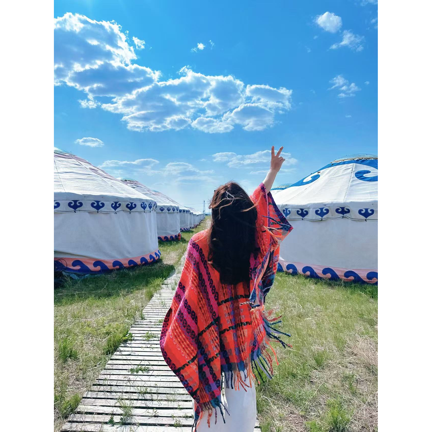 内蒙古厂家直邮羊羔毛民族风开叉披肩水波纹旅行拍照爆款日常外搭