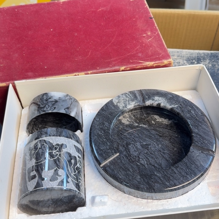 瓷片小磕……哈哈哈哈哈哈哈说