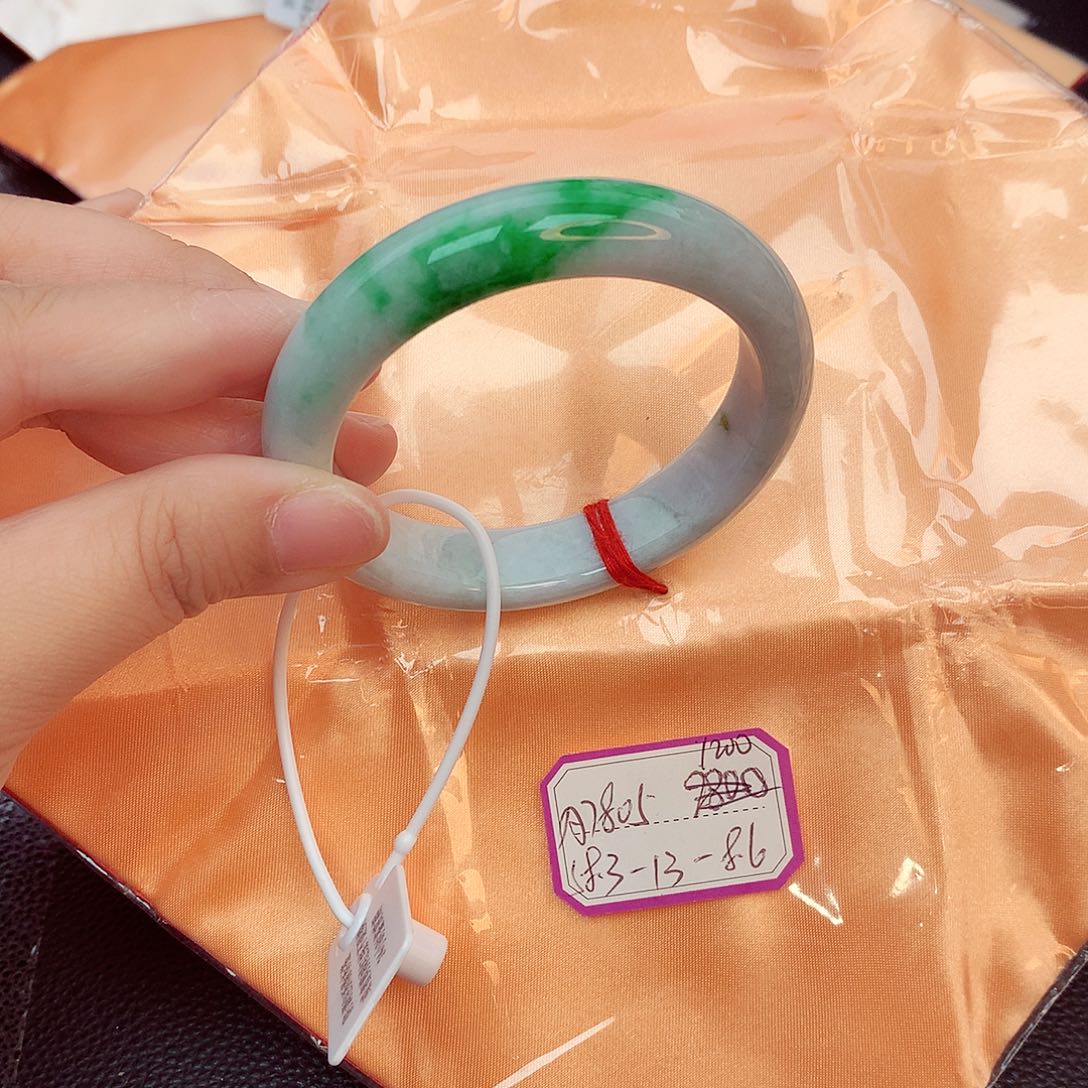 翡翠手镯未镶嵌天然缅甸翡翠A货