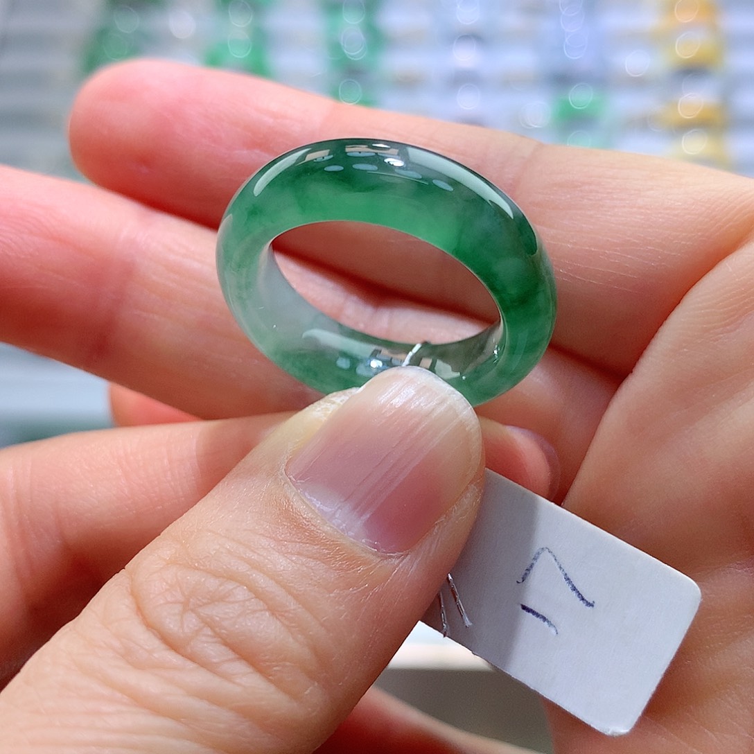 翡翠戒指未镶嵌17号