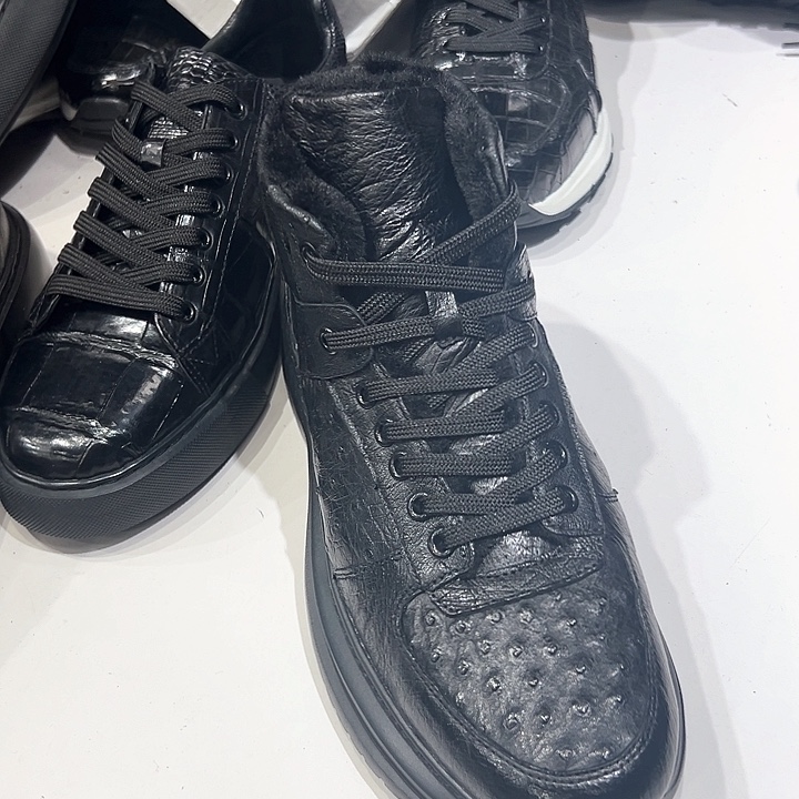 王***二织物鸵鸟毛靴42码