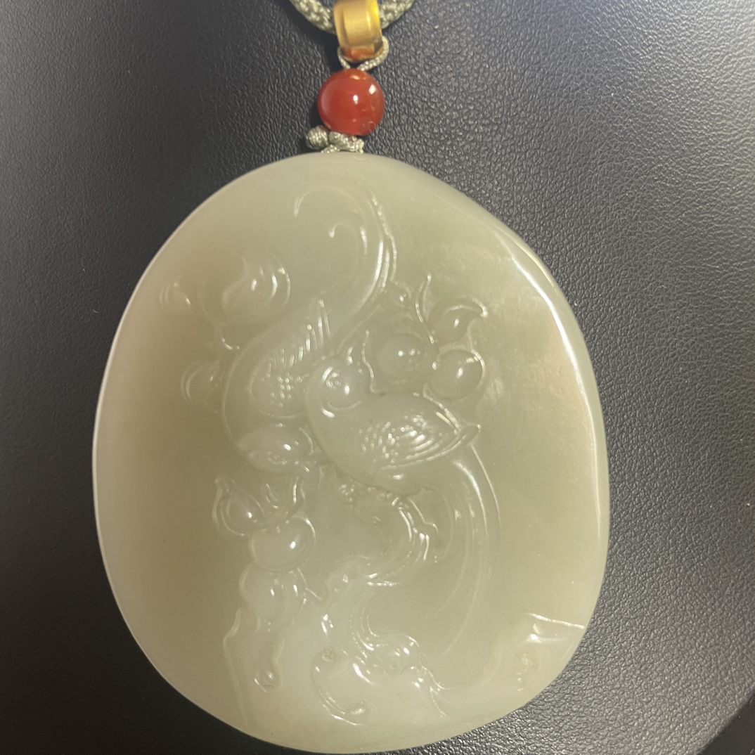 和田玉新疆且末近矿料青白玉喜上眉梢