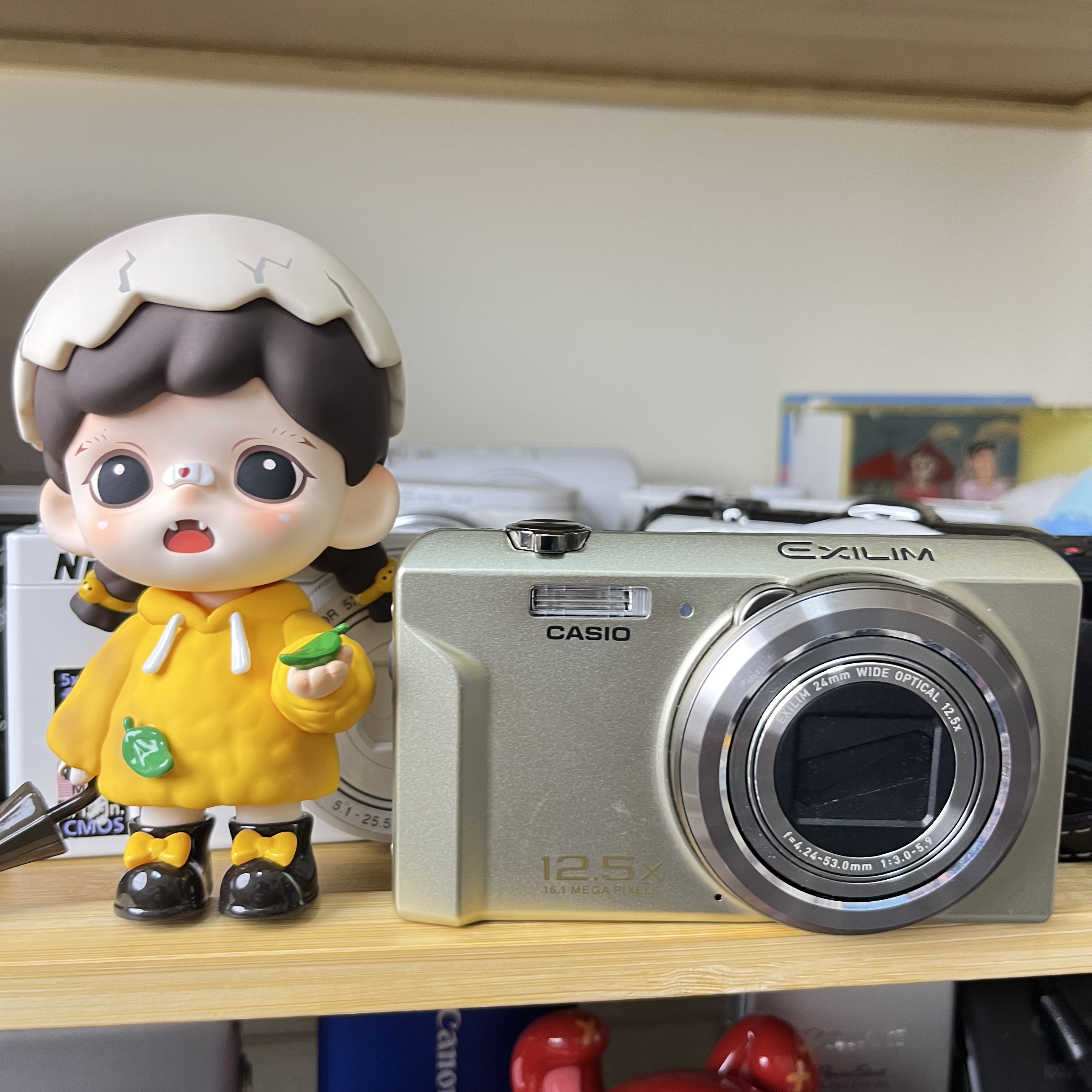 9新  卡西欧zs150 网红款 日版日文界面 成色如图配件齐