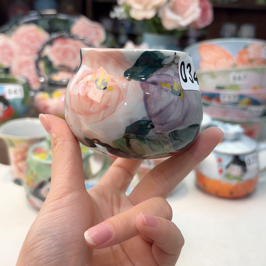 瓷片兔兔好可爱啊