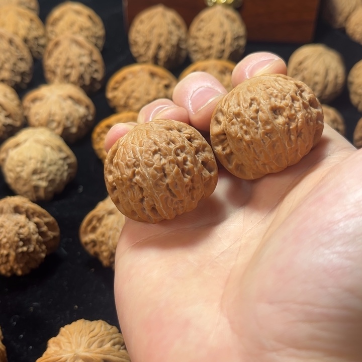 文玩核桃铁锤妹妹36尺