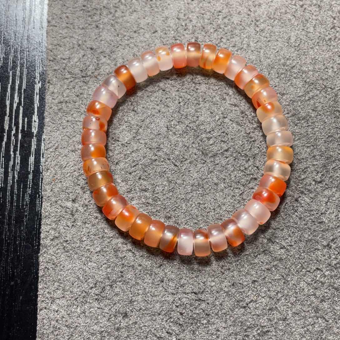 南红玛瑙手串未镶嵌