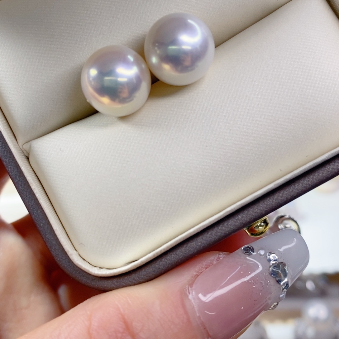 淡水珍珠耳饰18K金镶嵌另****?