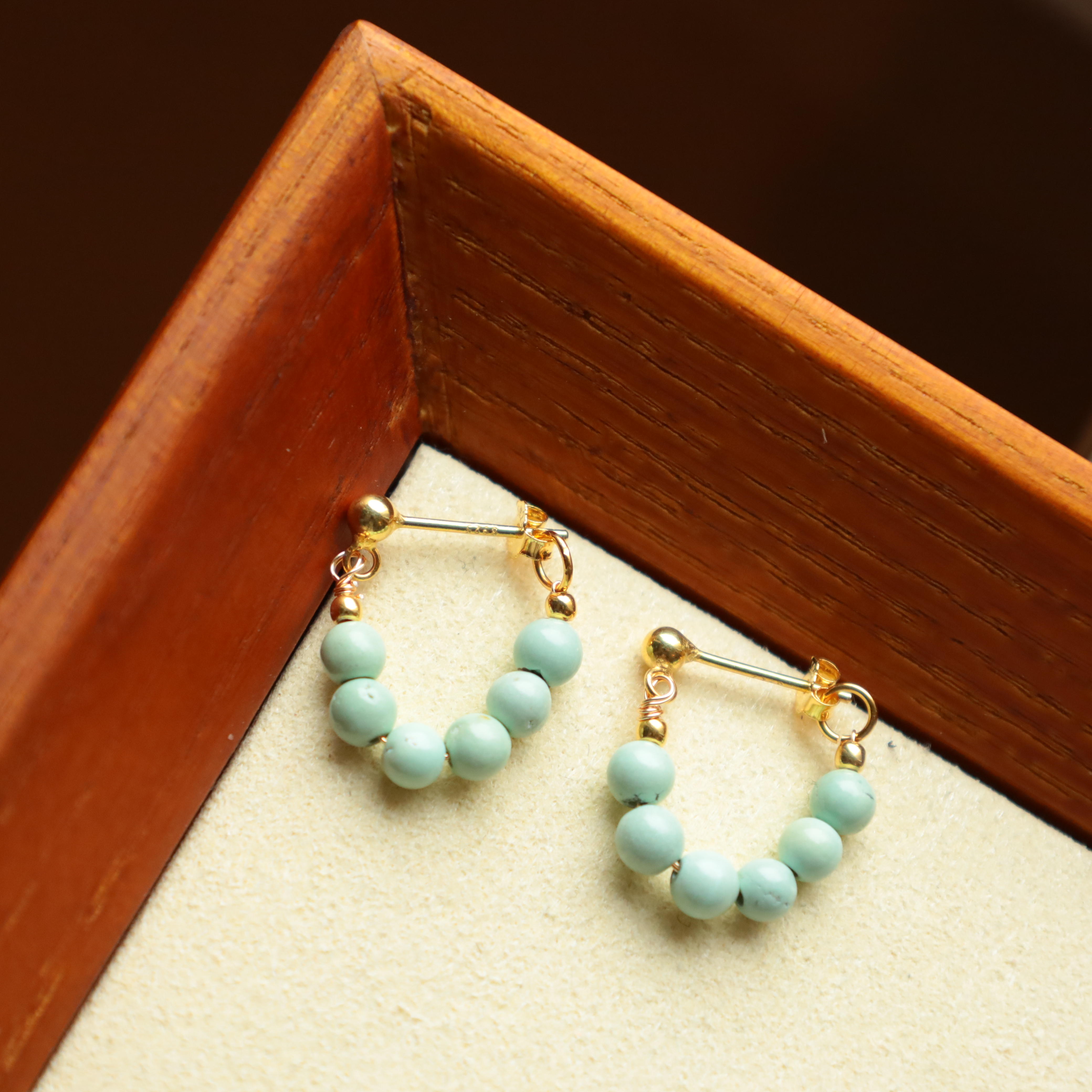 【心如珠宝甄选】绿松珠串耳钉-YL006