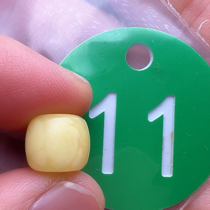 蜜蜡裸石未镶嵌10m m