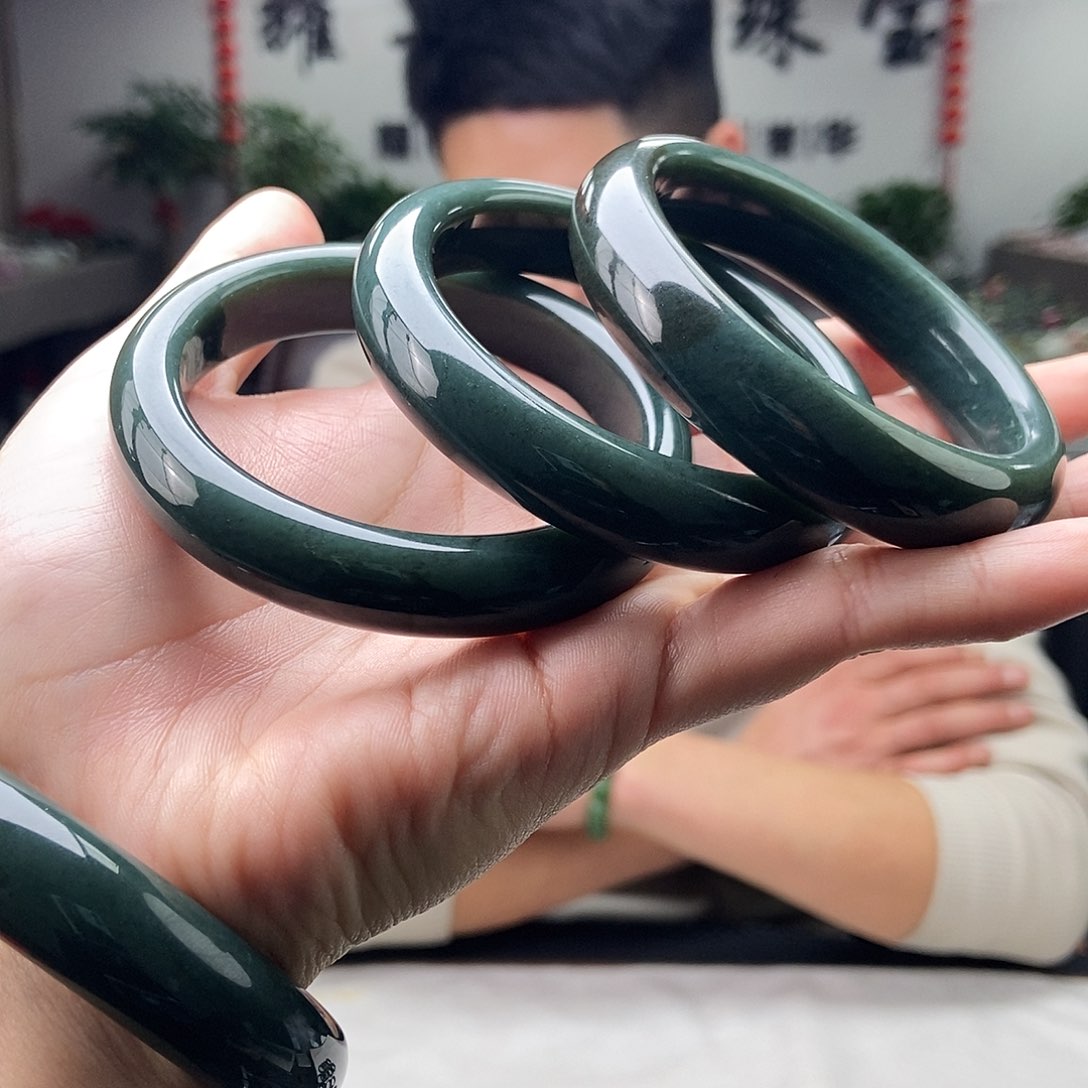 和田玉53-55颜色多样性发拍一发一未镶嵌