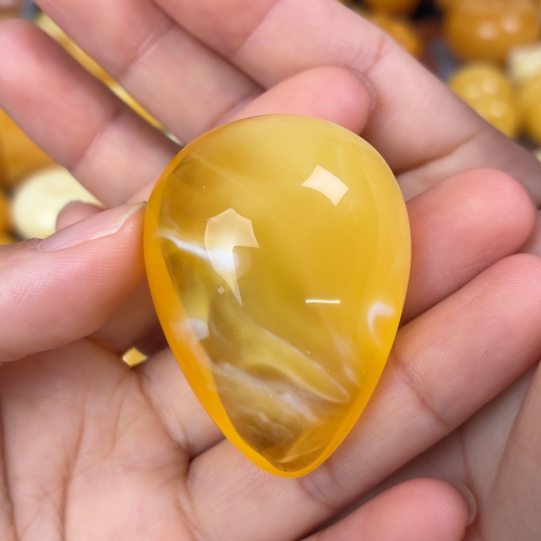 蜜蜡未镶嵌吊坠(不含链)溶洞荧光水滴