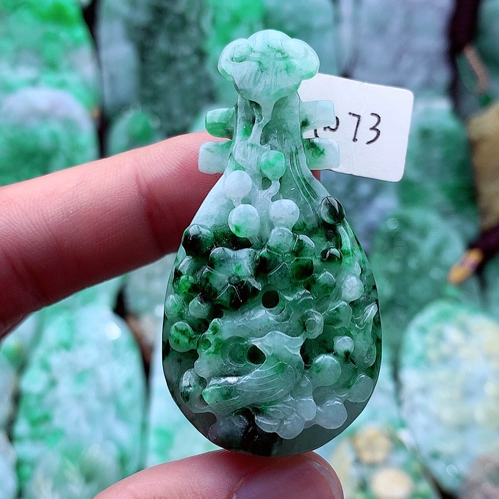 翡翠吊坠(不含链)未镶嵌
