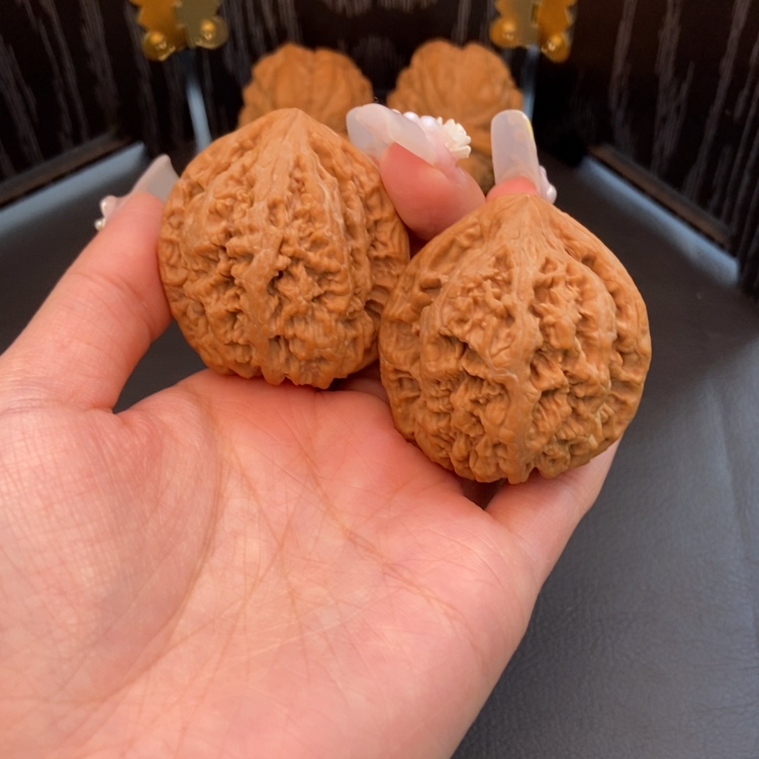 文玩核桃吊坠高桩粗筋