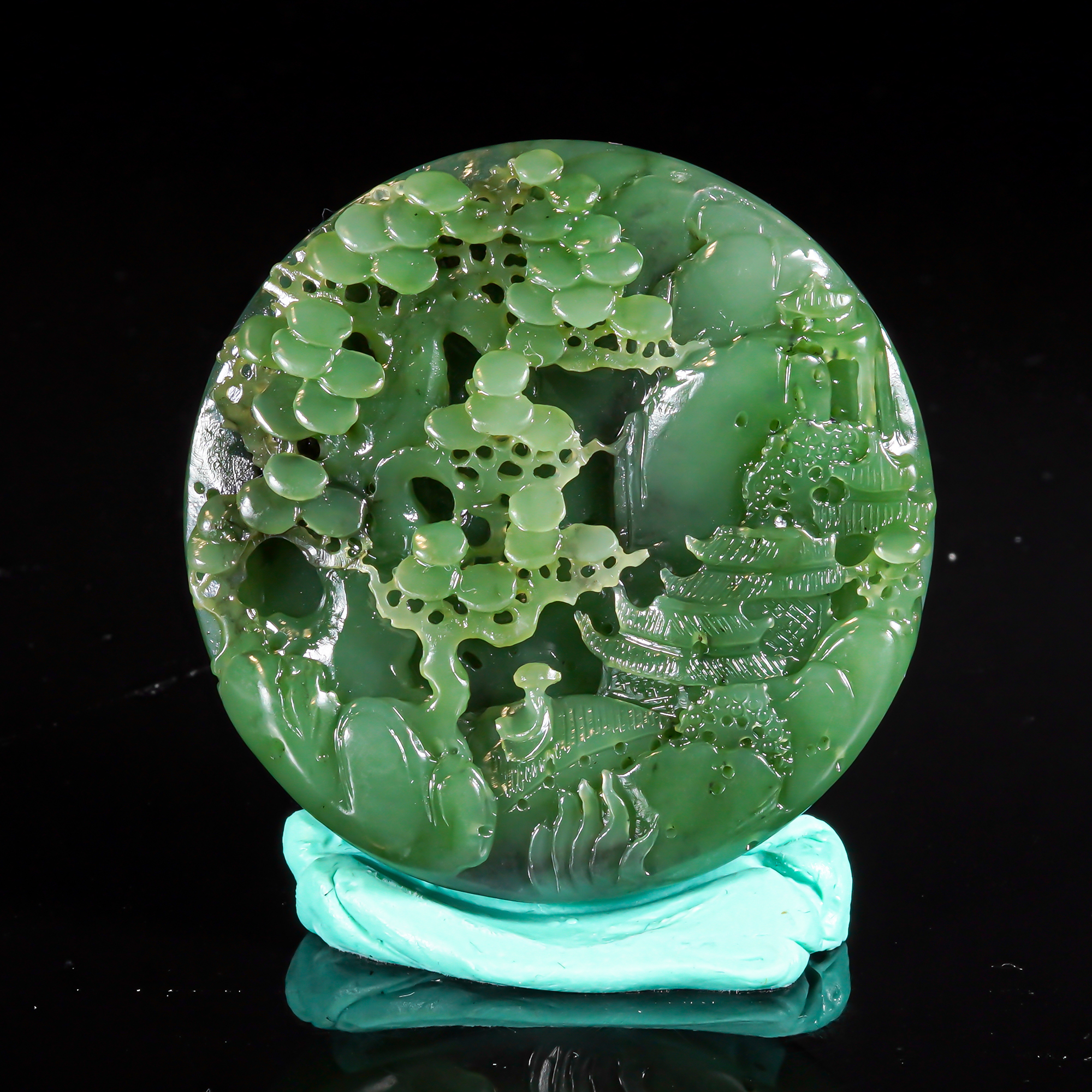 LOT.016和田碧圆形玉山水佩/H19