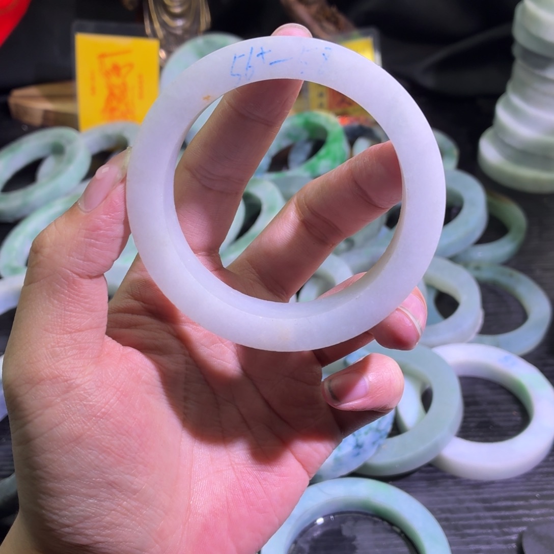 定制翡翠未镶嵌天然翡翠A货毛胚手镯定制