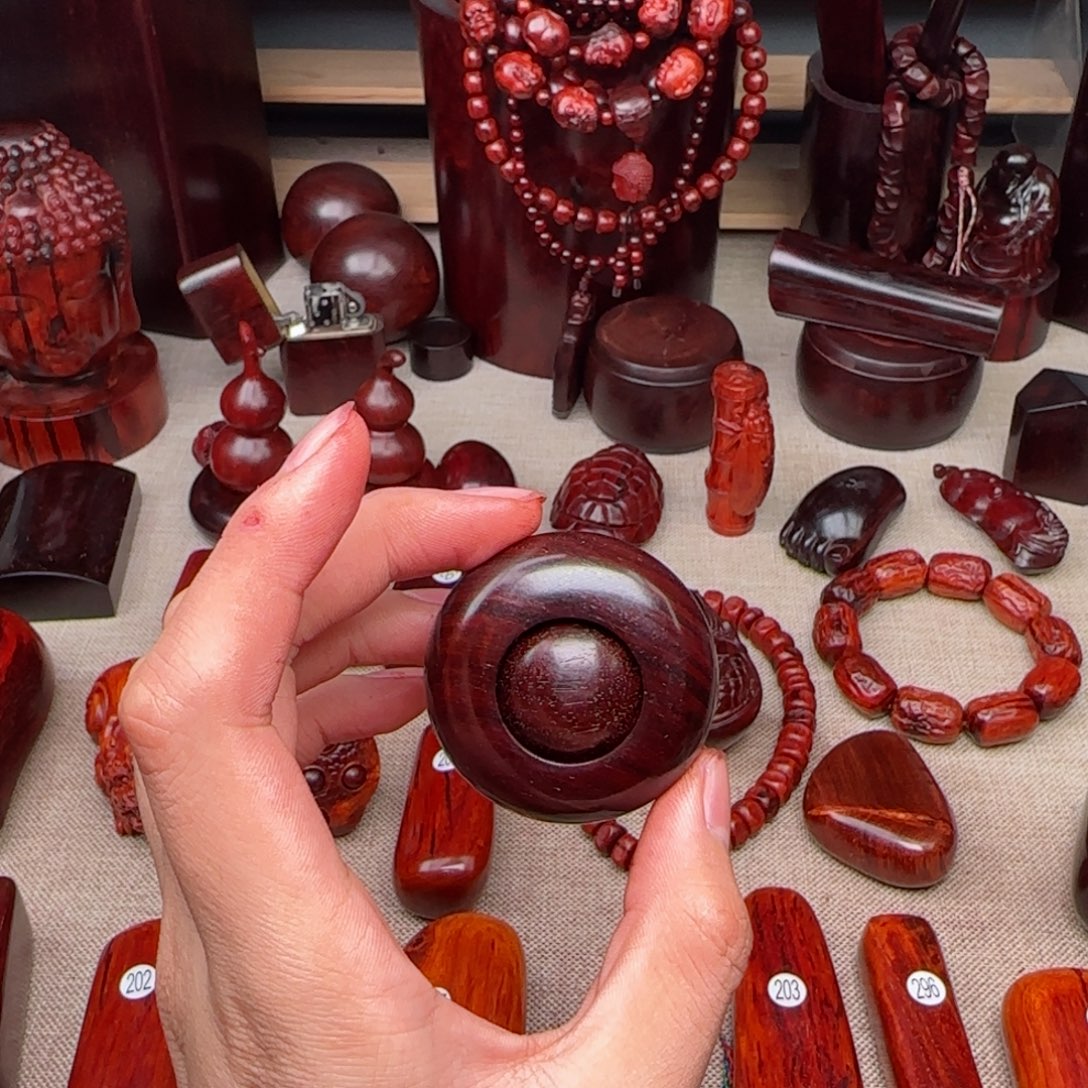 M***山檀香紫檀（小叶紫檀）